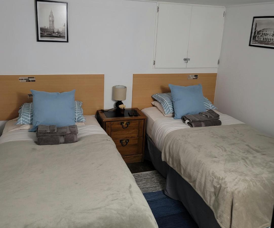 埃德门兹顿Lower Level Apt 6Ft High Close To Hwy Netflix Wifi公寓 外观 照片